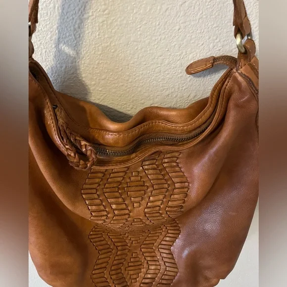 100% genuine leather hobo shoulder bag. - Picture 6 of 10